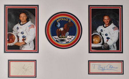 Lot #490 Moonwalkers: Enormous complete moonwalker presentation - Image 3