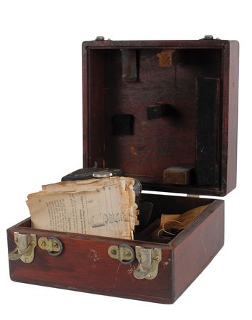 Lot #383 Enola Gay: Theodore ‘Dutch’ Van Kirk Sextant - Image 4