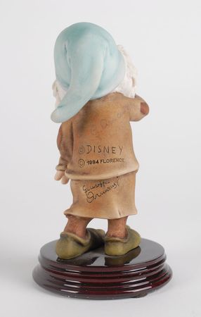 Lot #1176 Doc, Happy, Sleepy, Sneezy, Dopey, Grumpy, and Bashful: Amazing full set of Snow White’s seven dwarfs by Armani - Image 6