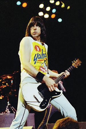 Lot #7478 Johnny Ramone - Image 4