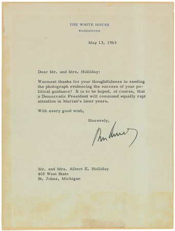 Lot #95 John F. Kennedy: President Kennedy embraces the next generation of Democrats - Image 2