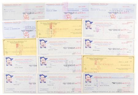 Lot #1055 Minnesota Twins - Image 1