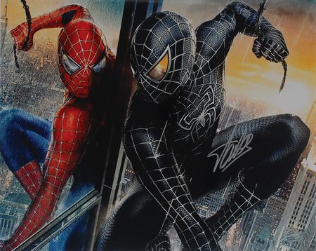 Lot #670 Stan Lee Signed Photographs - Image 2