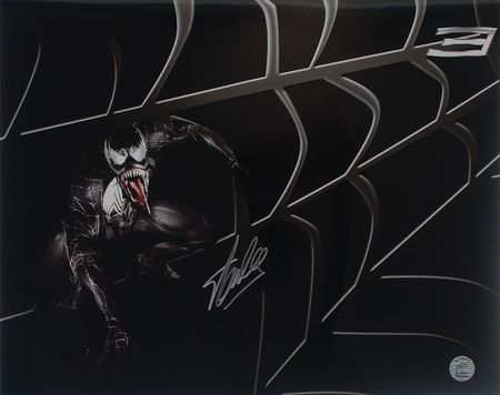 Lot #670 Stan Lee Signed Photographs - Image 3