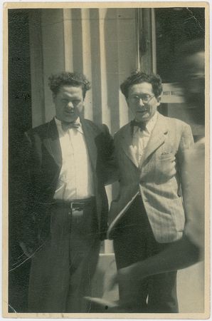 Lot #723 Dylan Thomas Photograph - Image 2