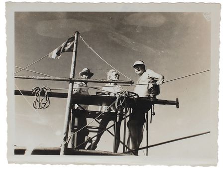 Lot #515 Ernest Hemingway: Candids from Cuba - Image 10