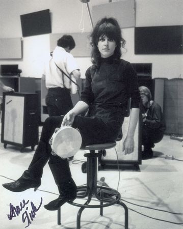 Lot #665 Grace Slick Signed Photograph - Image 3