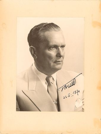 Lot #402 Josip Tito - Image 2