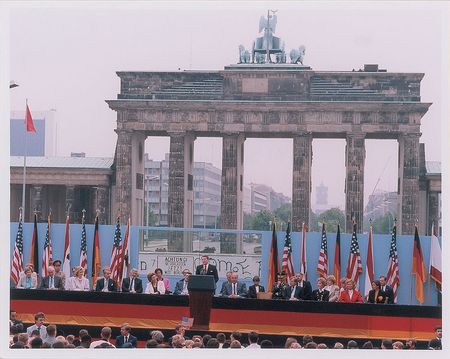 Lot #116 Ronald Reagan: President Reaganâ??s summons to end the division of Berlin and the Cold War - Image 3