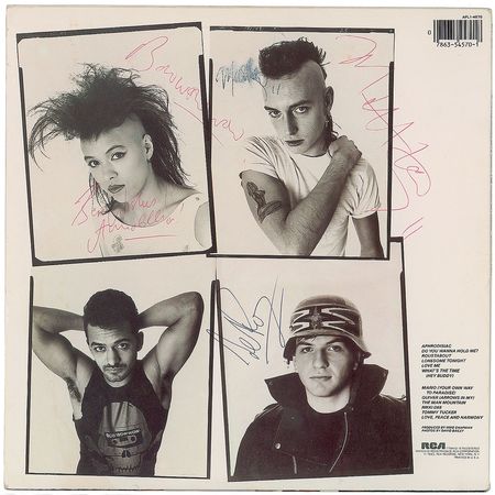 Lot #715 Bow Wow Wow Album - Image 2