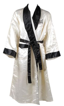 Lot #848 Sugar Ray Leonard Boxing Robe - Image 1