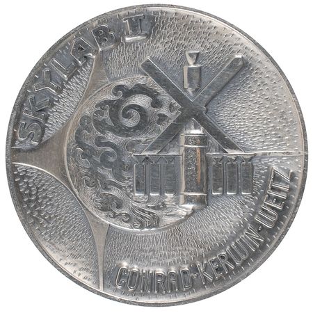 Lot #6597 Skylab 2 Unflown Robbins Medal - Image 1