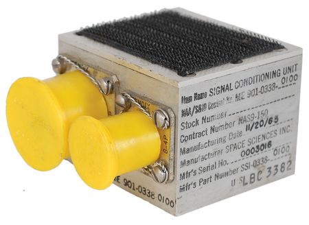 Lot #6278 Apollo CM RCS Explosive Valve and Signal Conditioner - Image 1