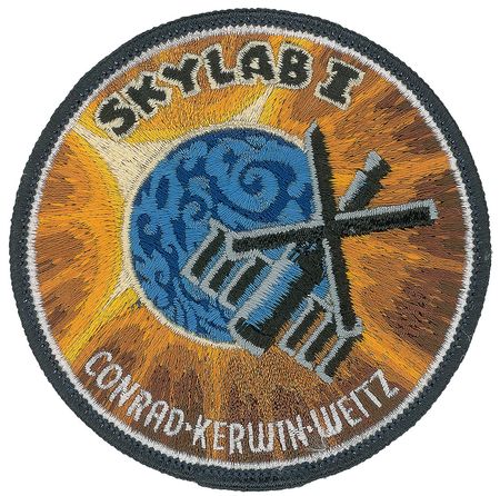Lot #6115 Guenter Wendt’s Skylab 2 Crew-Presented Patch - Image 1