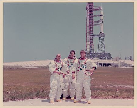 Lot #6115 Guenter Wendt’s Skylab 2 Crew-Presented Patch - Image 2