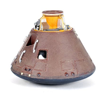 Lot #6396 Buzz Aldrin Signed Apollo 11 Model - Image 3