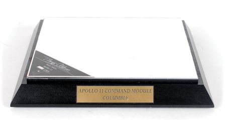 Lot #6396 Buzz Aldrin Signed Apollo 11 Model - Image 4