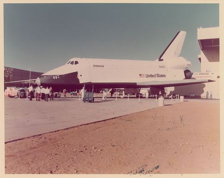 Lot #6133 Guenter Wendt’s Signed Collection of Shuttle Photographs - Image 9