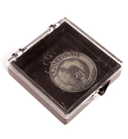 Lot #6434 Apollo 12 Flown Spanish Fleet Robbins Medal - Image 3
