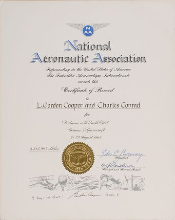 Lot #6162 Gemini 5: Gordon Cooper Signed NAA World Certificate - Image 1