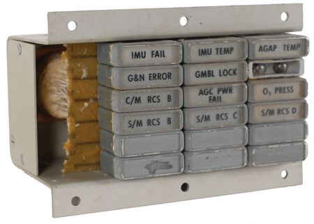 Lot #6238 Apollo CM Block I Caution and Warning Indicator Panel - Image 2