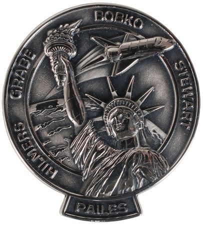 Lot #6635 STS–51J Unflown Robbins Medal - Image 1