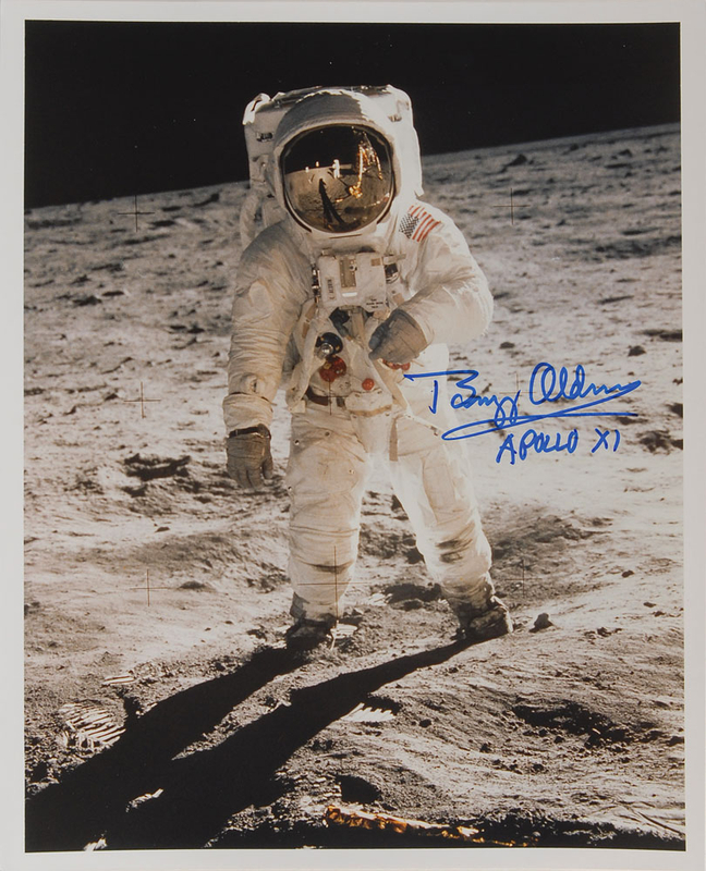 Lot 495 Buzz Aldrin Signed Photograph