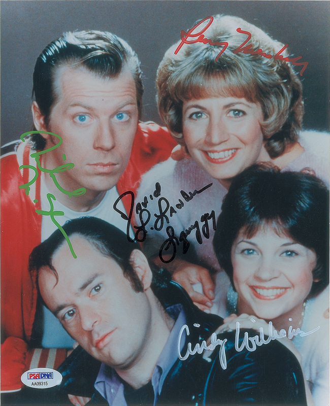 Lot 830 Laverne and Shirley Signed Photograph
