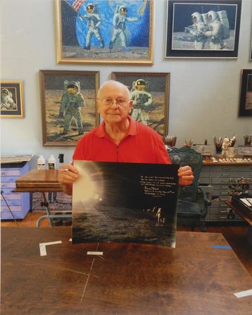 Lot #506 Alan Bean Signed Photograph - Image 2