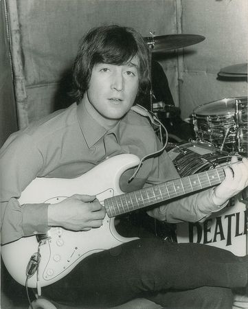 Lot #7104 John Lennon Vintage Photograph - Image 1