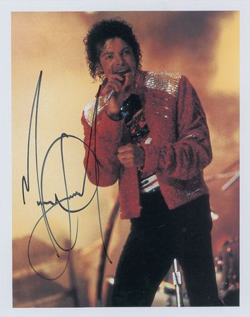 Lot #7219 Michael Jackson Signed Photograph - Image 1
