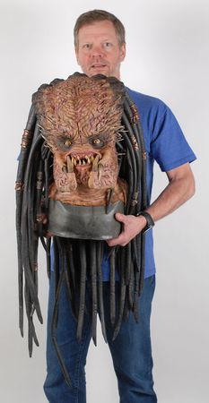 Lot #815 Predator: Massive Elder Yautja mask from Alien vs. Predator - Image 6