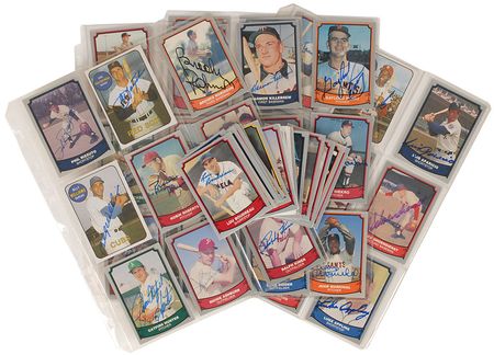 Lot #922 Baseball Hall of Famers: Massive Hall of Fame collection, highlighted by Foxx, Clemente, and Mantle?Maris - Image 9