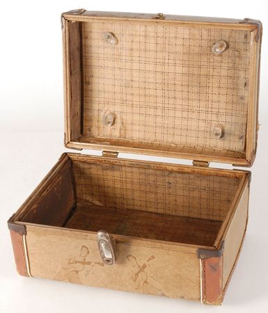 Lot #8271 Elvis Presley Souvenir Train Case - Image 2