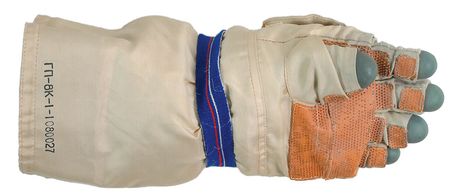 Lot #454 MIR EO-9 Glove: Anatoli Artsebarski: Glove used in the vacuum of space during “construction of special structures on the exterior of Space Station MIR” - Image 2
