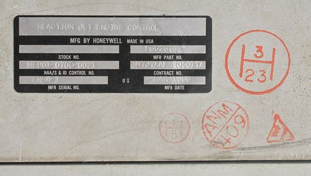 Lot #441 Apollo CM Reaction Jet Controller Jet Controller - Image 4
