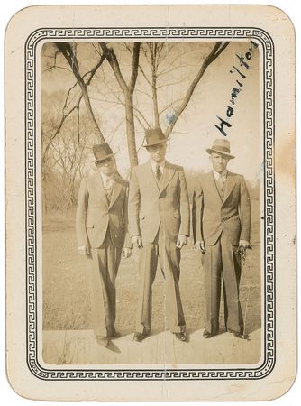Lot #231 Bonnie and Clyde: Incredible original candids of Bonnie and Clyde - Image 7