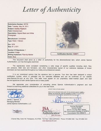 Lot #1115 Audrey Hepburn Signed Photograph - Image 2