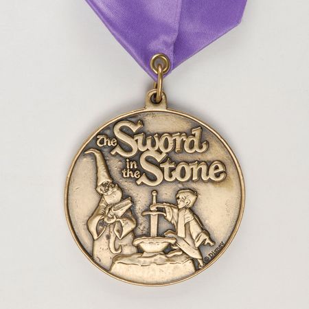 Lot #568 The Sword in the Stone Medal - Image 1
