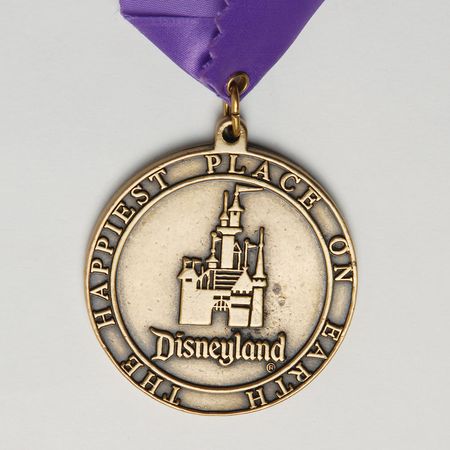Lot #568 The Sword in the Stone Medal - Image 2