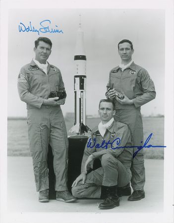 Lot #463 Apollo 7 Signed Photographs - Image 2