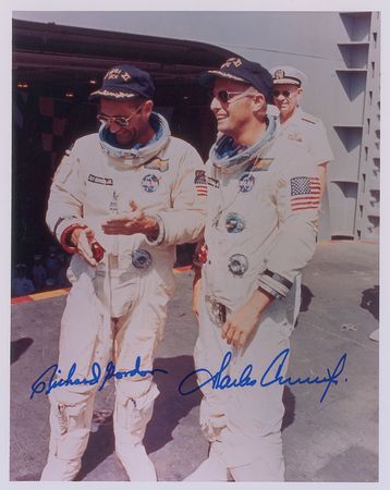 Lot #486 Gemini Signed Photographs - Image 2