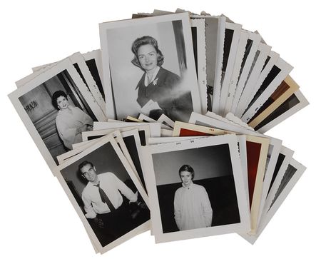 Lot #1055 Hollywood Candids: Over 500 fabulous star-studded candids - Image 2