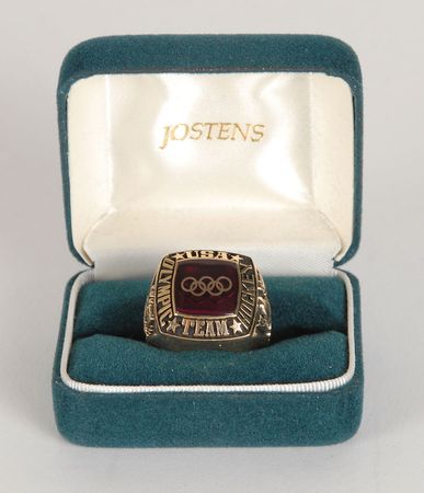 Lot #9125 Albertville 1992 Winter Olympics USA Hockey Team Ring - Image 4