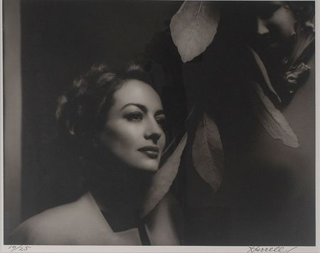 Lot #695 Joan Crawford: George Hurrell: A young Crawford sits for Hurrell - Image 2