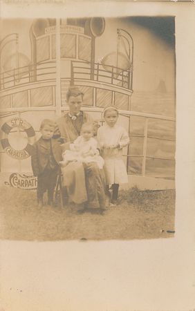 Lot #229 Titanic: Copious assortment of 30 postcards - Image 14