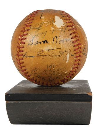 Lot #981 Babe Ruth: One-of-a-kind ‘Pride of the Yankees’ baseball, starring Ruth and Gary Cooper - Image 2