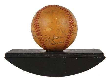 Lot #981 Babe Ruth: One-of-a-kind ‘Pride of the Yankees’ baseball, starring Ruth and Gary Cooper - Image 3