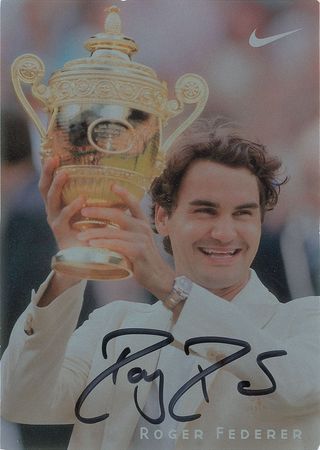 Lot #905 Roger Federer Signed Photographs - Image 1
