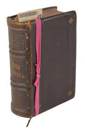 Lot #38 Mary Todd Lincoln: Bible presented by Mary Todd Lincoln in Springfield, Illinois, plus a remarkable letter to her pastor - Image 3